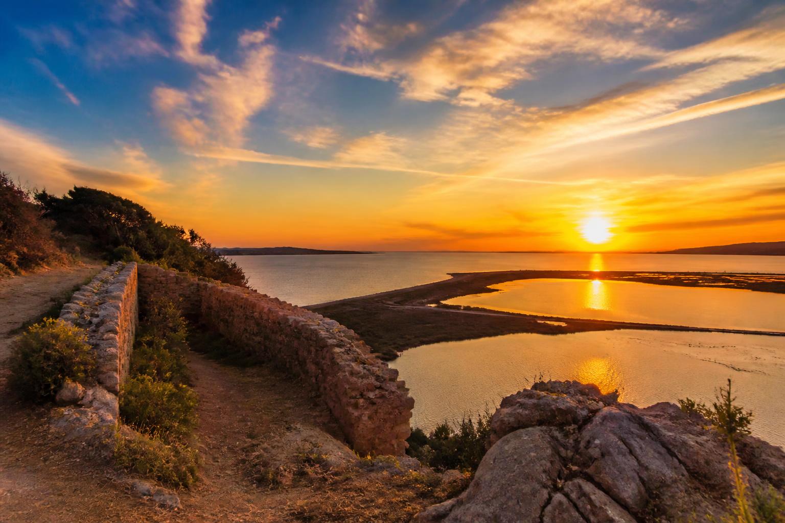 découvrez l'exposition photographique « silences du soleil » et plongez au cœur de paysages capturés avec poésie et émotion. une immersion visuelle à vivre absolument.