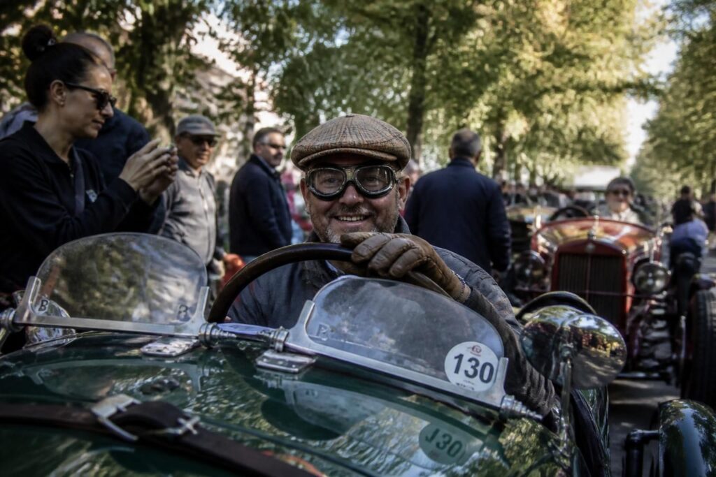 découvrez le talent de canon capturant les moments forts du grand prix de la photographie paris match, sublimant chaque instant avec précision et émotion.