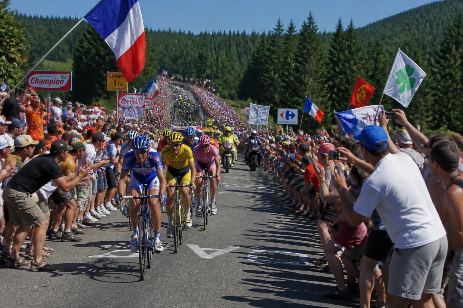 Photographie : « Ă chacun son Tour » â Une immersion inĂ©dite dans les souvenirs jurassiens du Tour de France en exposition locale 7 dĂ©couvrez l'exposition « Ă chacun son tour », une plongĂ©e immersive et unique dans les souvenirs jurassiens du tour de france Ă travers une collection photographique locale captivante.
