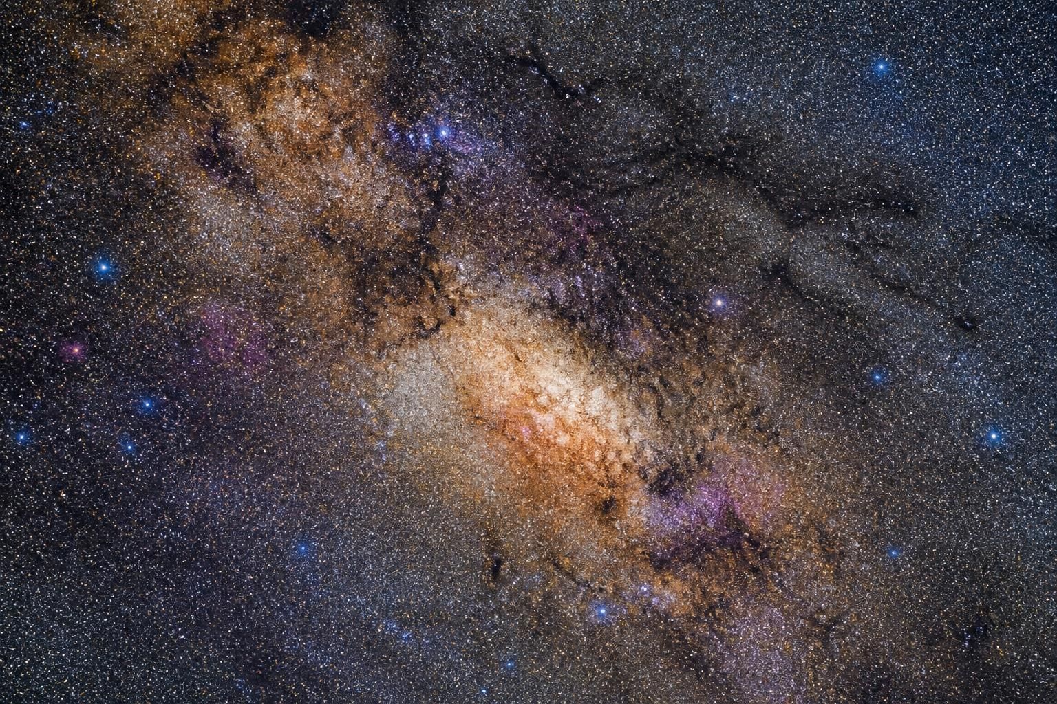 découvrez les images d'une précision inédite du cœur de la voie lactée, capturées par le télescope spatial euclid, révélant des détails astronomiques extraordinaires.