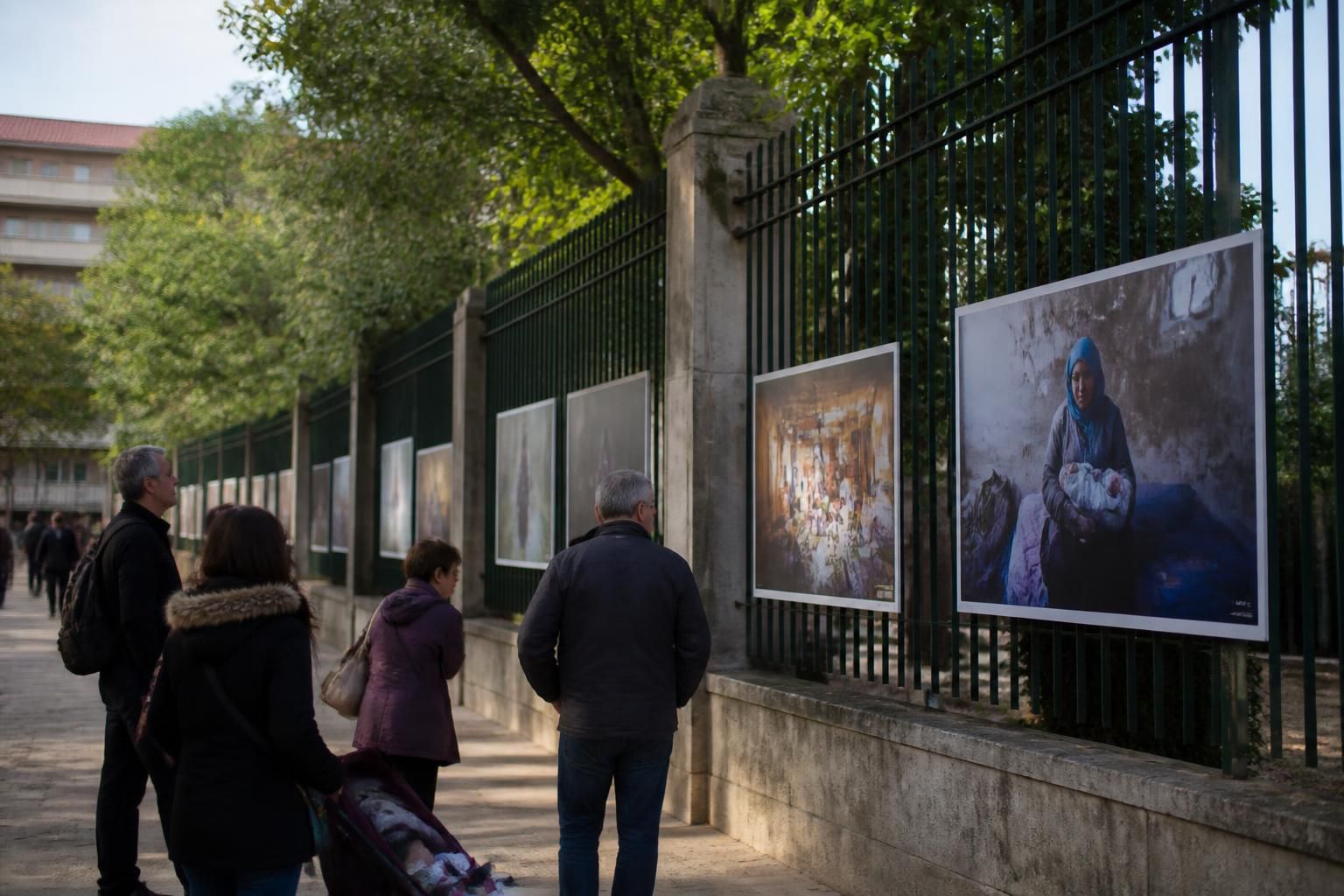 Capturer l'Essence du Sensible : Exposition Photographique au Vinatier à Bron 7 découvrez l'exposition photographique 'capturer l'essence du sensible' au vinatier à bron, une immersion artistique mettant en lumière la beauté et la fragilité des émotions humaines.