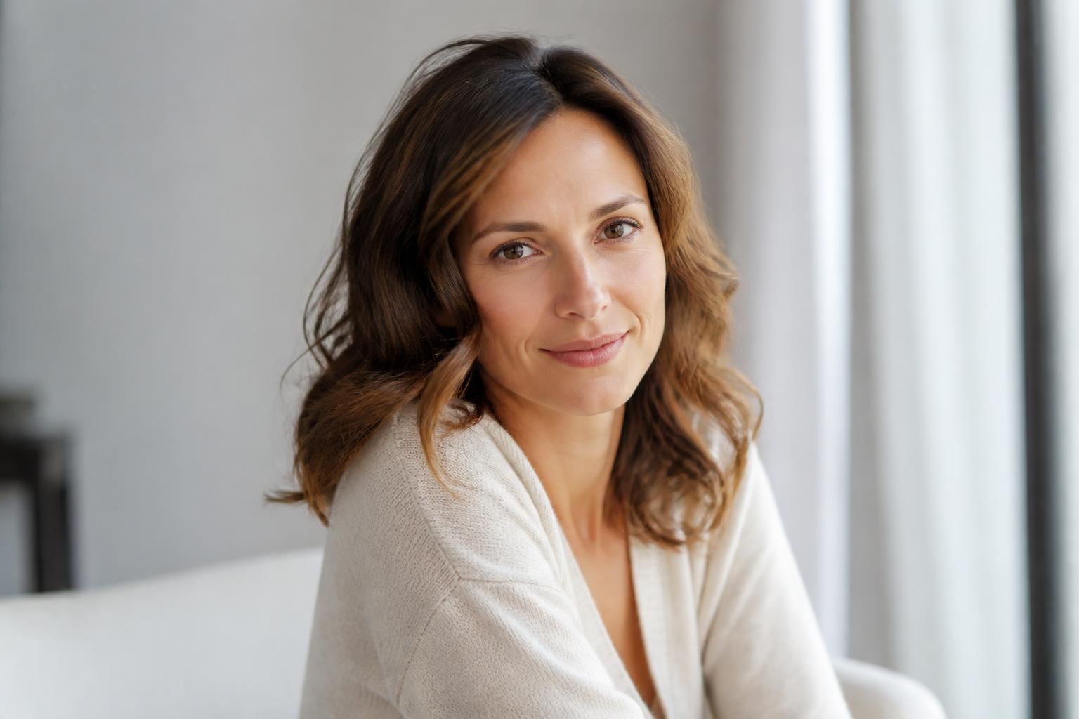 marie gillain souhaite tourner la page dix ans après ses photos de seins nus et partager un nouveau chapitre de sa carrière.